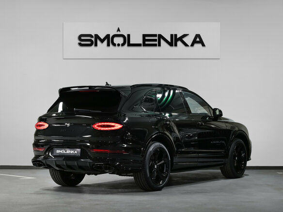 2025 Bentley Bentayga I Рестайлинг, чёрный, 45000000 рублей - вид 3