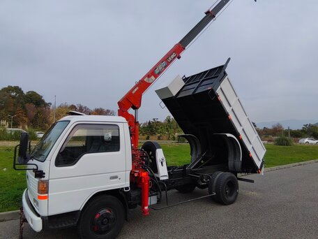 1992 Mazda Titan, белый, 4600000 рублей, вид 1