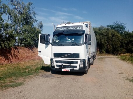 2005 Volvo FH, белый, 3500000 рублей, вид 2