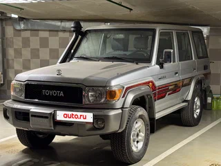 2016 Toyota Land Cruiser 76 70 Series Рестайлинг 1, серый, 12500000 рублей, вид 5