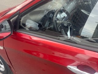 2012 Hyundai Solaris I, красный, 550000 рублей, вид 5