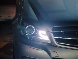 2011 Mercedes-Benz C-Класс 200 III (W204) Рестайлинг, серебристый, 1600000 рублей, вид 5