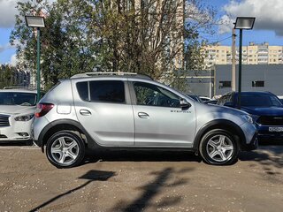 2020 Renault Sandero Stepway II Рестайлинг, серебристый, 1229000 рублей, вид 5