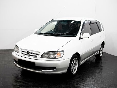 1997 Toyota Ipsum I (M10), белый, 465000 рублей, вид 1