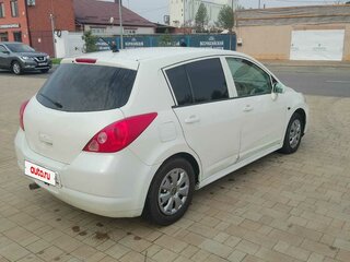 2005 Nissan Tiida I, белый, 435000 рублей, вид 4