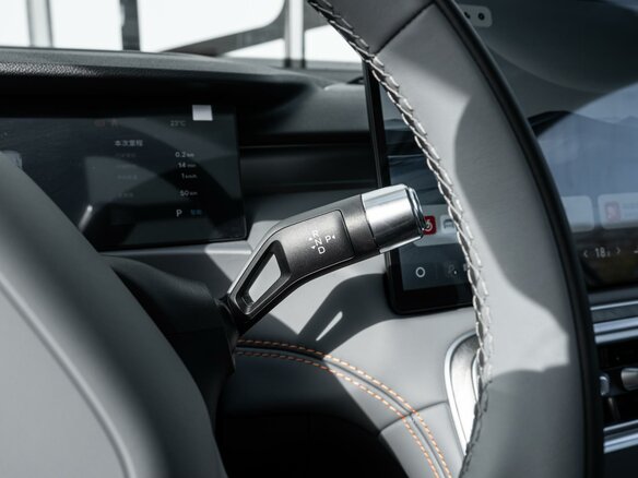 2026 Geely Galaxy M7, серый, 3832500 рублей - вид 19