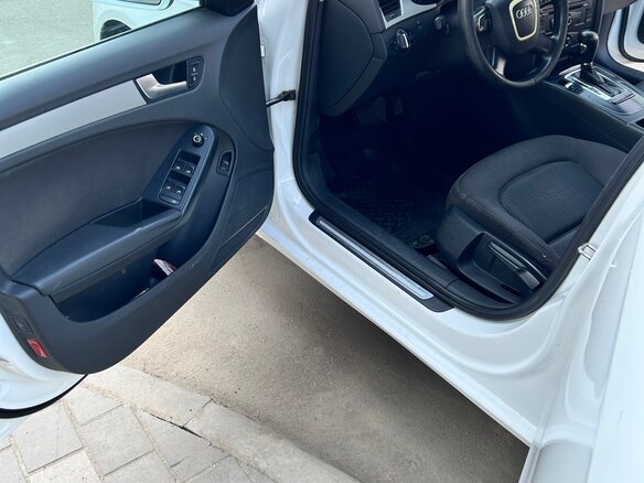 2011 Audi A4 IV (B8), белый, 865000 рублей - вид 6