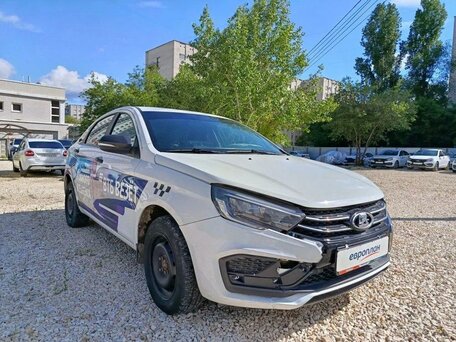 2023 Lada (ВАЗ) Vesta I Рестайлинг (NG), белый, 787200 рублей, вид 2