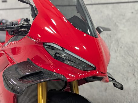 2024 Ducati Panigale V4, красный, 3600000 рублей, вид 3