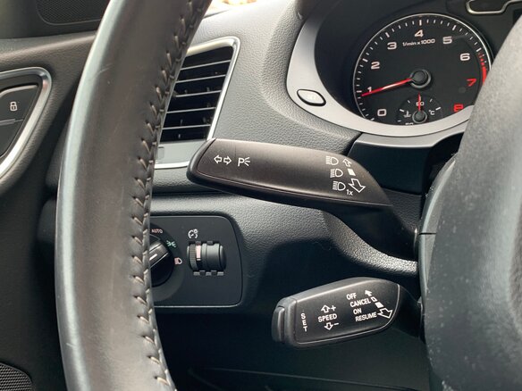 2013 Audi Q3 I (8U), чёрный - вид 29