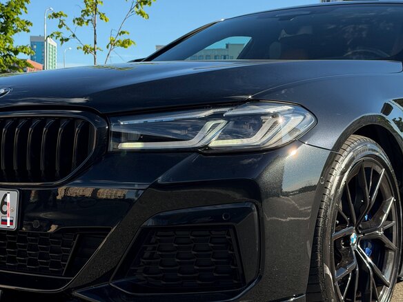 2021 BMW 5 серии 520i VII (G30/G31/G38) Рестайлинг, чёрный, 4400000 рублей - вид 4