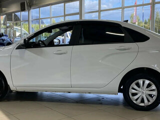 2024 Lada (ВАЗ) Vesta I Рестайлинг (NG), белый, 1140000 рублей, вид 4