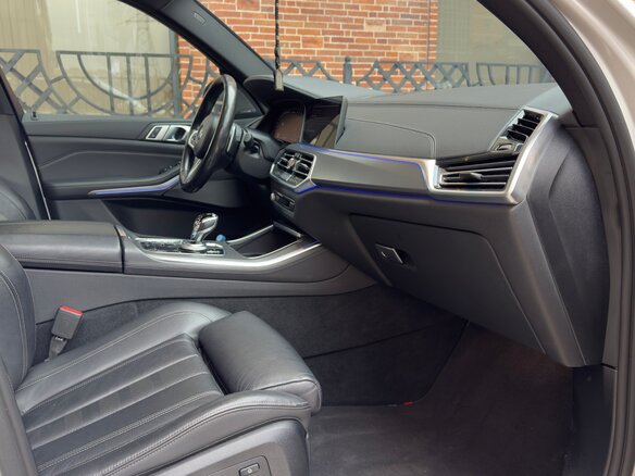 2020 BMW X5 40i IV (G05/G18), белый, 6800000 рублей - вид 9