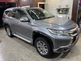 2017 Mitsubishi Pajero Sport III, серый, 3300000 рублей, вид 3