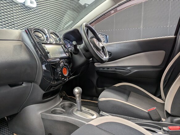 2017 Nissan Note II Рестайлинг, чёрный, 940000 рублей - вид 25