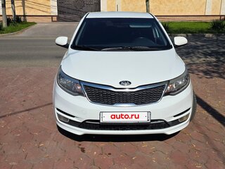2015 Kia Rio III Рестайлинг, белый, 1120000 рублей, вид 5