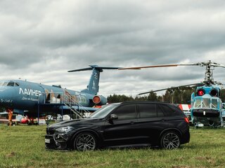 2015 BMW X5 M II (F85), чёрный, 4000000 рублей, вид 2