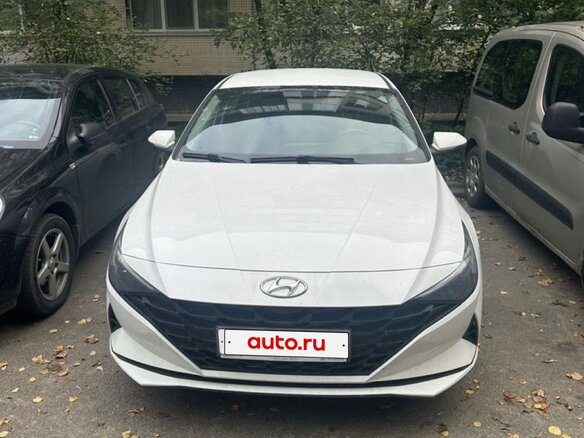 2021 Hyundai Elantra VII (CN7), белый, 1600000 рублей - вид 1