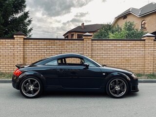 2005 Audi TT I (8N) Рестайлинг, чёрный, 2100000 рублей, вид 2