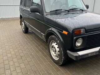 2015 Lada (ВАЗ) 2131 (4x4) 213105 I, чёрный, 400000 рублей, вид 2
