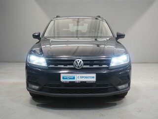 2020 Volkswagen Tiguan II, чёрный, 1770000 рублей, вид 2