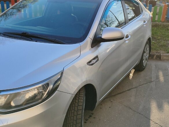2016 Kia Rio III Рестайлинг, серебристый, 900000 рублей - вид 5