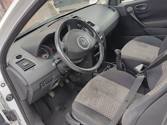 2003 Renault Megane II, белый, 250000 рублей - вид 4