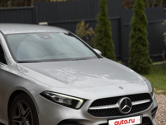2020 Mercedes-Benz A-Класс 180 IV (W177), серебристый, 1950000 рублей - вид 4