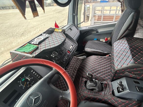 2001 Mercedes-Benz Atego, белый, 1550000 рублей - вид 13