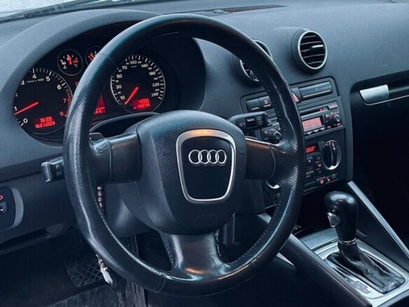 2004 Audi A3 II (8P) Рестайлинг 1, серый, 700000 рублей - вид 2