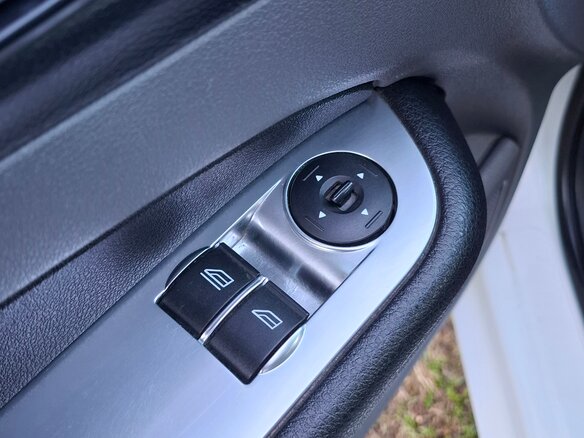 2010 Ford Focus II Рестайлинг, белый, 500000 рублей - вид 22