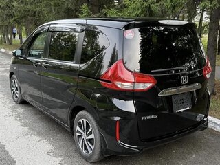 2019 Honda Freed II, чёрный, 1650000 рублей, вид 4