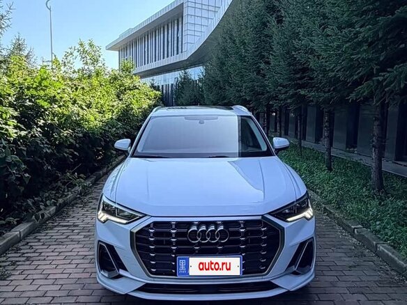 2022 Audi Q3 35 TFSI II (F3), белый, 1885000 рублей - вид 2