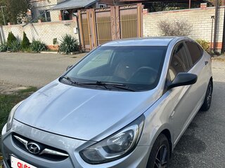 2013 Hyundai Solaris I, серебристый, 530000 рублей, вид 1