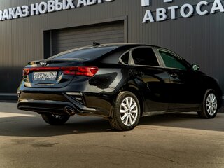 2019 Kia Cerato IV, чёрный, 1650000 рублей, вид 5