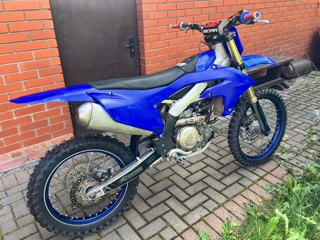 2024 Yamaha YZ450F, синий, 685000 рублей, вид 3