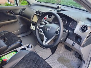 2010 Honda Stream II Рестайлинг, серебристый, 1400000 рублей, вид 5