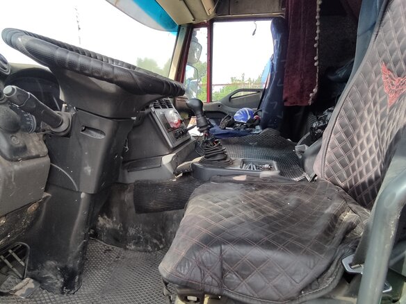 2007 Iveco Stralis, красный, 750000 рублей - вид 10