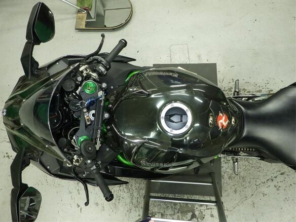 2015 Kawasaki Ninja H2, серый, 2400000 рублей - вид 13