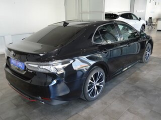 2020 Toyota Camry VIII (XV70), чёрный, 2996000 рублей, вид 4