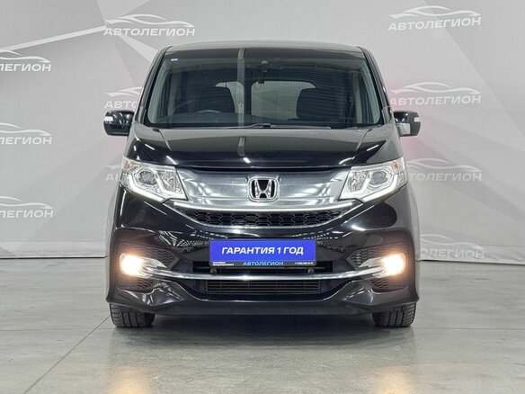 2017 Honda Stepwgn Spada V, чёрный, 2030000 рублей - вид 3