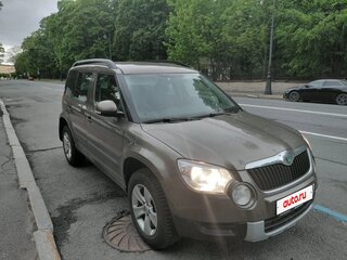 2011 Skoda Yeti I, коричневый, 470000 рублей, вид 4