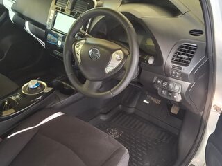 2015 Nissan Leaf (EM57) I (ZE0/AZE0), серебристый, 1200000 рублей, вид 5
