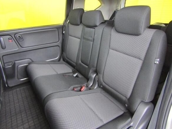 2023 Honda Freed II Рестайлинг, белый, 1460999 рублей - вид 13