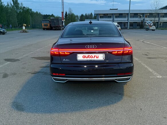 2019 Audi A8 Long 55 TFSI IV (D5), синий, 5250000 рублей - вид 6
