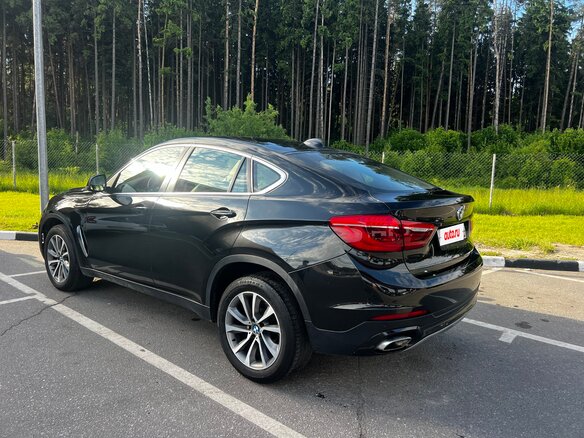 2018 BMW X6 30d II (F16), чёрный, 3050000 рублей - вид 4