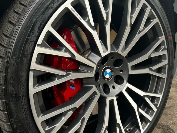 2024 BMW X5 40i IV (G05/G18) Рестайлинг, серый - вид 24