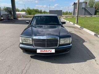 1989 Mercedes-Benz S-Класс 260 II (W126) Рестайлинг, серебристый, 850000 рублей, вид 1
