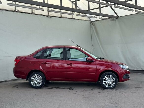 2026 Lada (ВАЗ) Granta I Рестайлинг, красный, 1233000 рублей - вид 4
