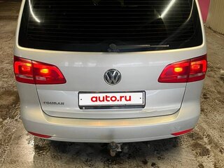 2011 Volkswagen Touran I Рестайлинг 2, серебристый, 890000 рублей, вид 5